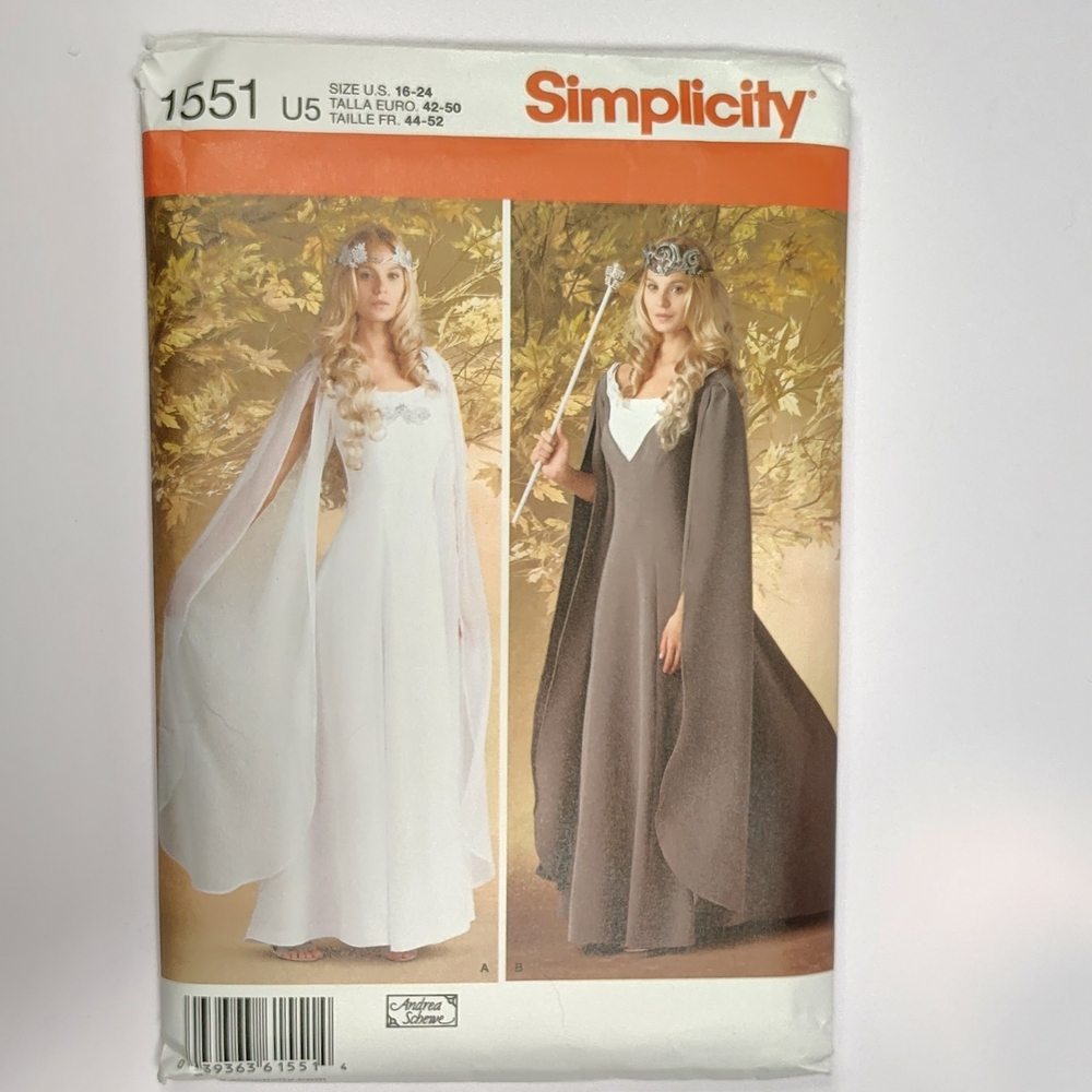 Simplicity 1551 U5 Misses' Medieval Gown Costume Sewing Pattern